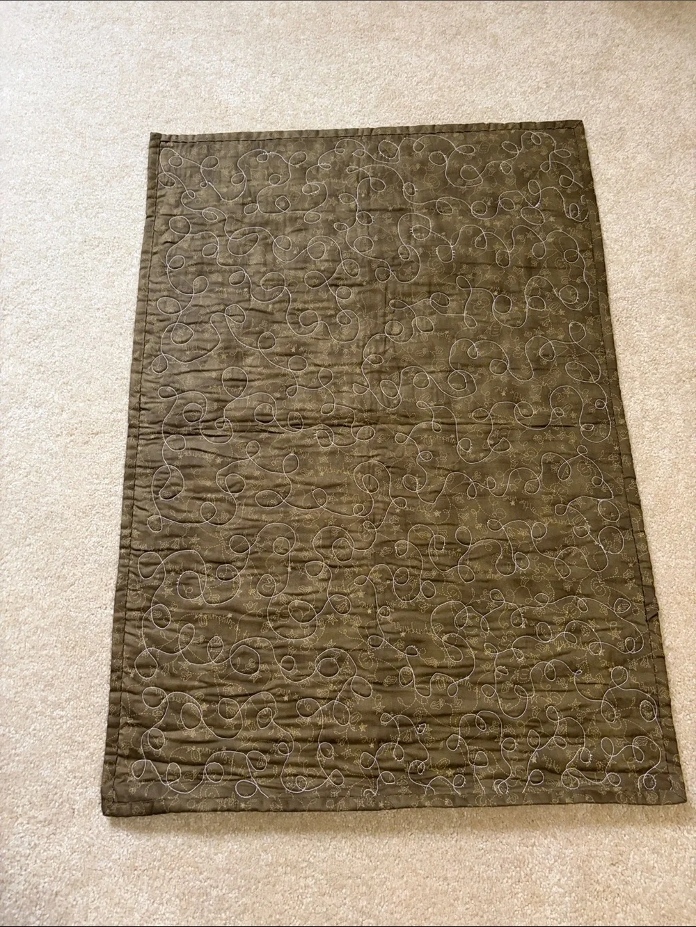 Handmade Red Pumpkin Patch Quilt Wall Hanging - Olive Border